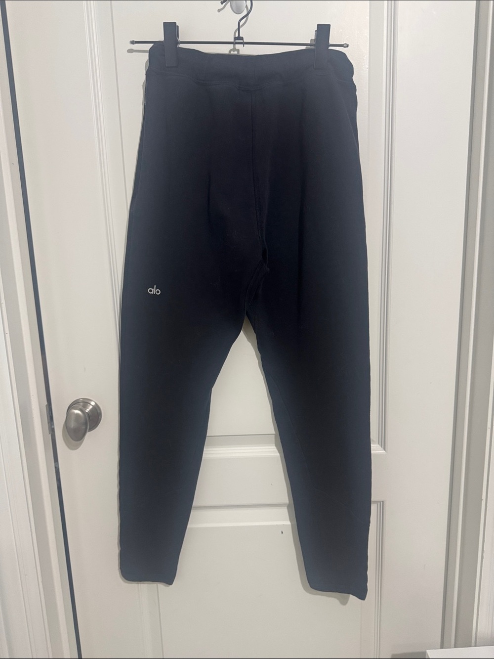 ALO Yoga Men's Black Jogger Sweatpants